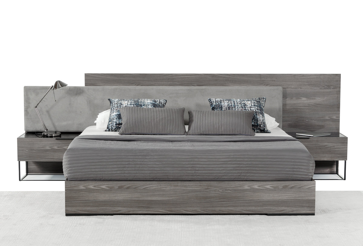 Mielcasa | Grey California King Nova Domus Enzo Italian Modern Grey Oak & Fabric Bedwith Nightstands | SKU VGACENZO-BED-CK | MPN: 78232 | Free Delivery & Free Return