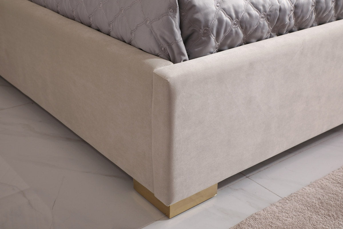 Corrico Modern Off White and Champagne Gold Bedroom Set