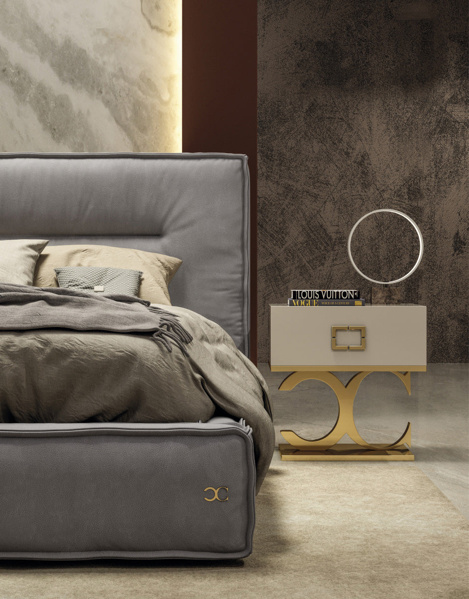 Hollywood Italian Contemporary Grey Leather Bed