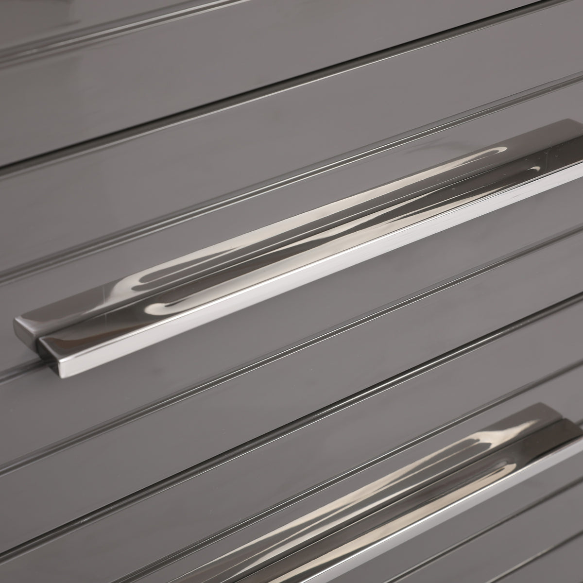 Splendor Grey High Gloss Slatted Chest