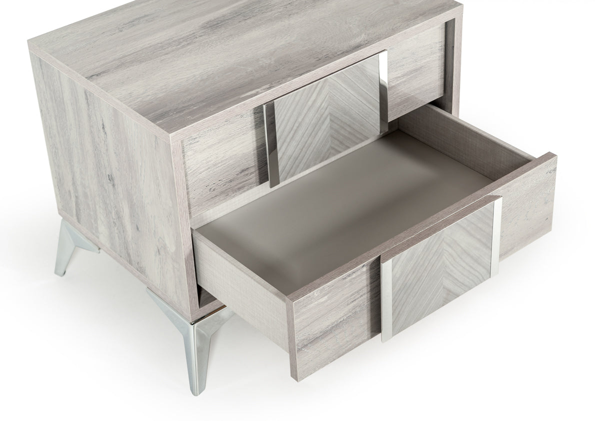 Alexa Italian Modern Grey 4-Piece Bedroom Set