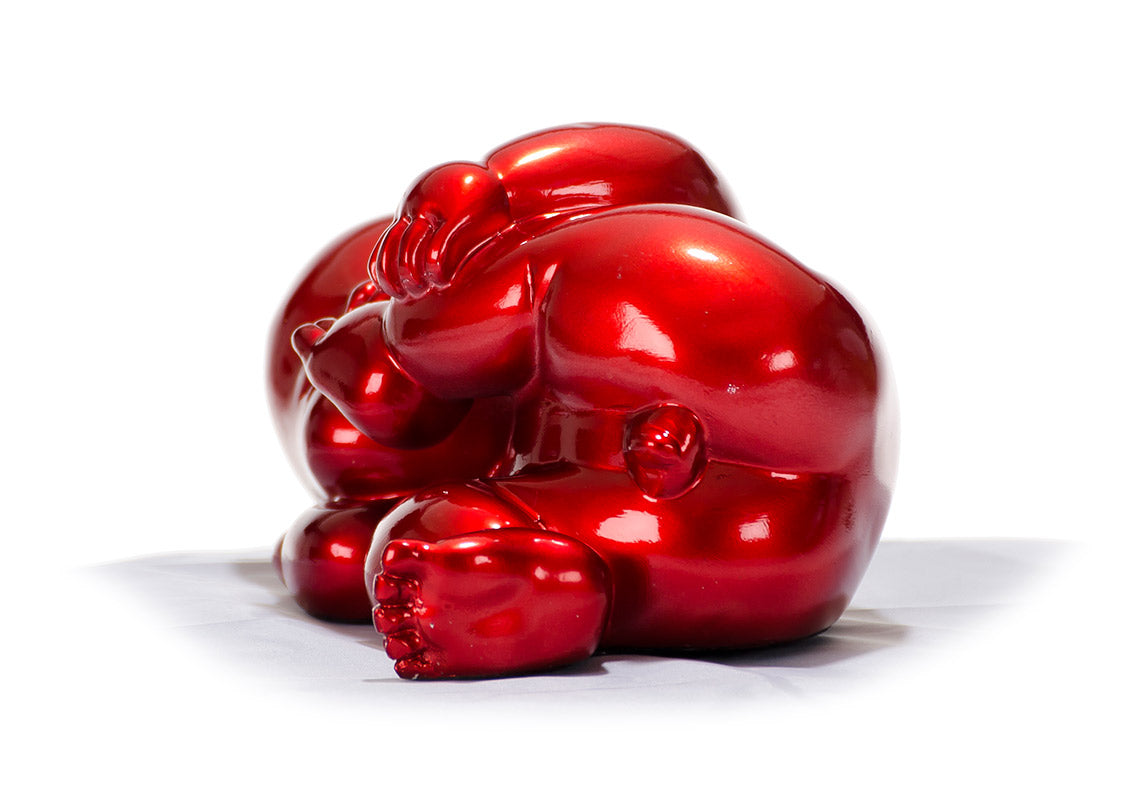 XD0054 Modern Red Baby Playing Sculpture