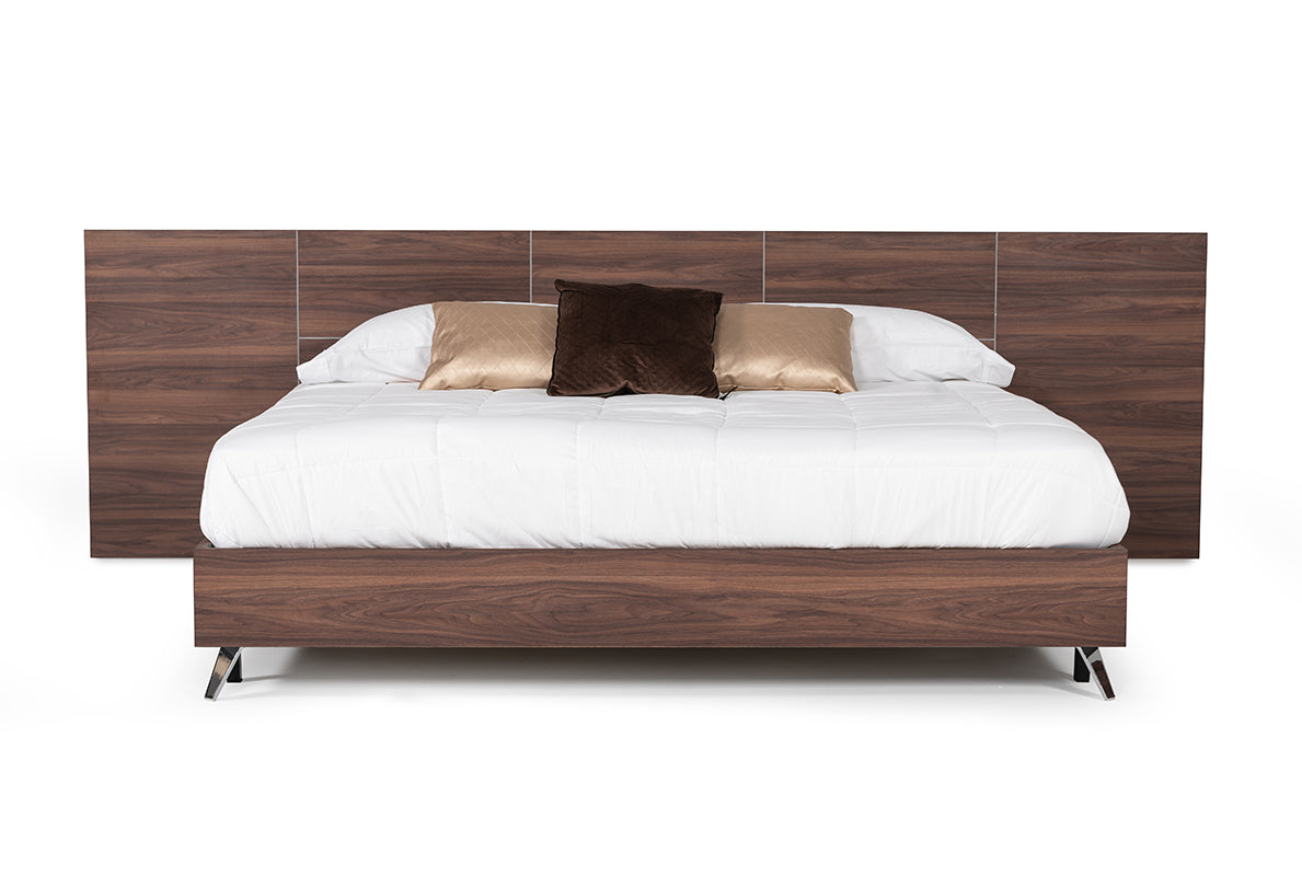 Mielcasa | Walnut Eastern king Nova Domus Brooklyn Italian Modern Walnut Bed | SKU VGACBROOKLYN-BED-EK | MPN: 75998 | Free Delivery & Free Return