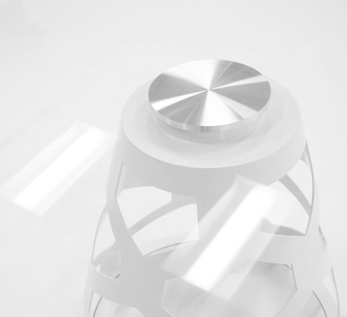 Lilly Modern 12mm Round Glass + White Dining Table