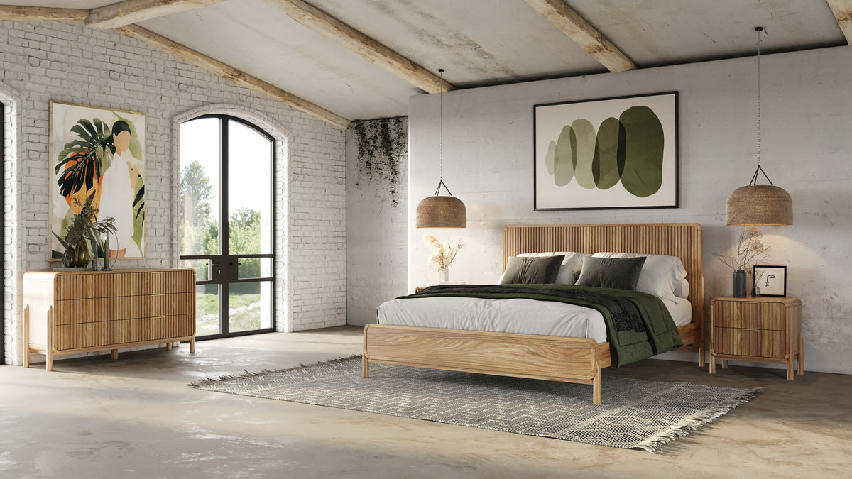 Queen Mikala Modern Natural Oak Bedroom Set