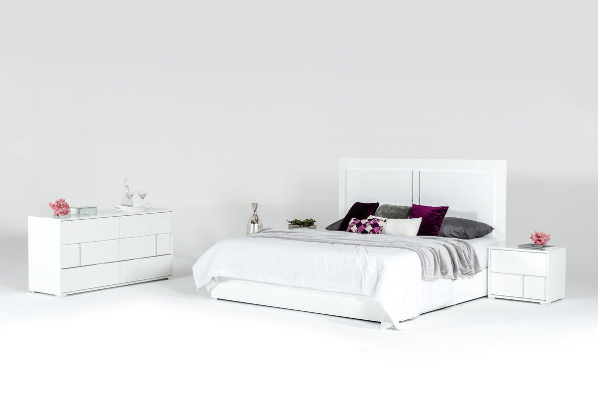 Nicla Italian Modern White Bed