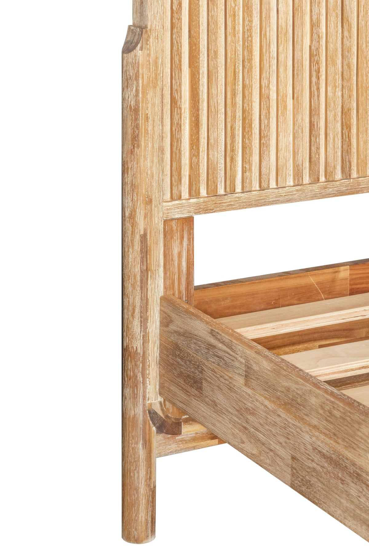 Mikala Modern Natural Oak Bedroom Set