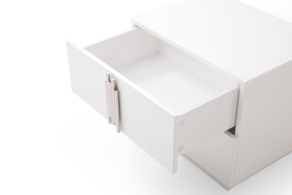 Token California King Modern Cream & Stainless Steel Bed + Nightstands