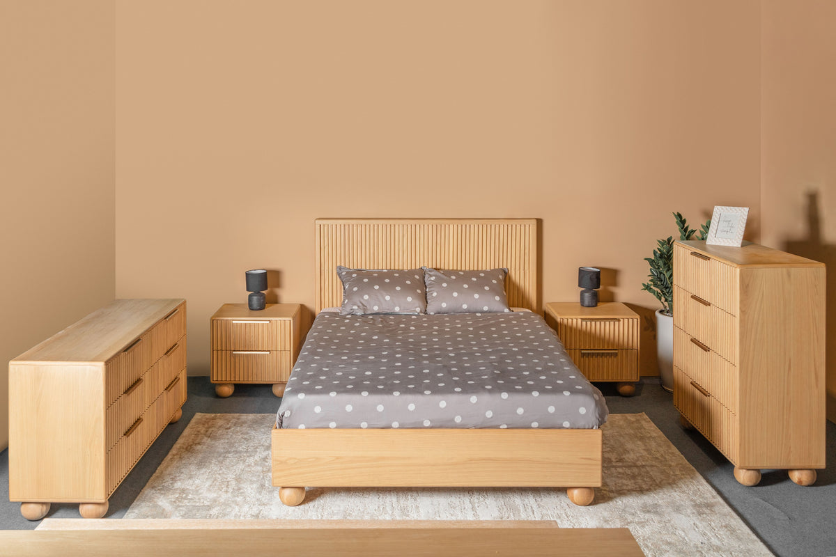  Mielcasa | Oak Eastern King Modrest Winters Modern Natural Oak Bedroom Set | SKU VGWD-EMILIO-SET-EK | MPN: 81081 | Free Delivery & Free Return